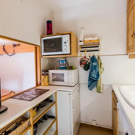 T2 Montchavin La Plagne, 36m², Balcon Sud, Proche Pistes Et Commerces, Parking Gratuit - Fr-1-329-83