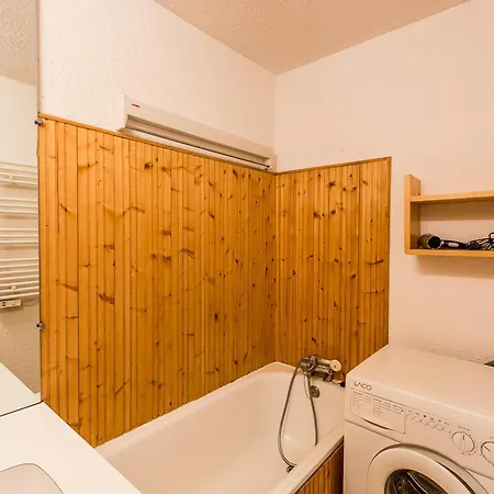 T2 Montchavin La Plagne, 36m², Balcon Sud, Proche Pistes Et Commerces, Parking Gratuit